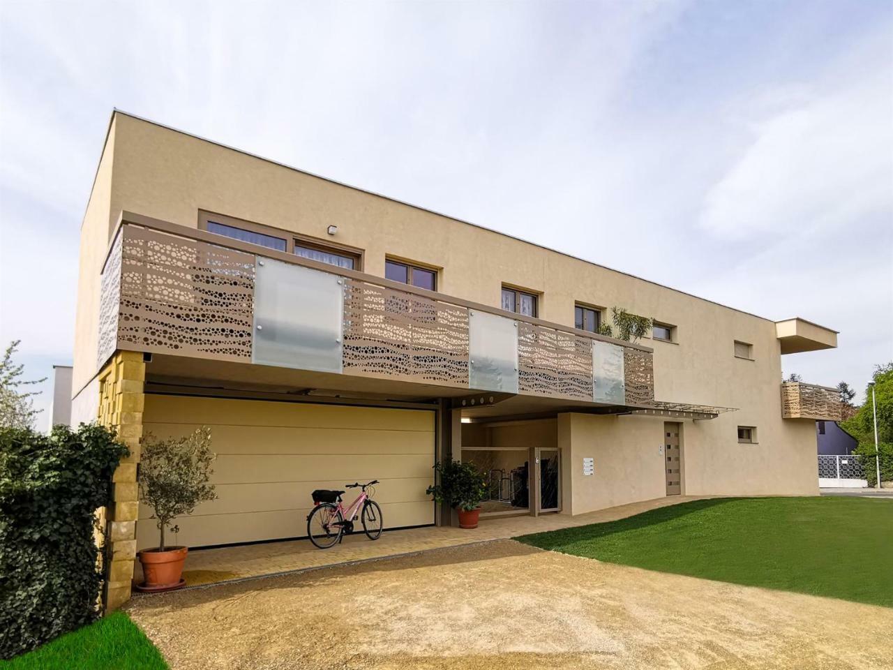 Pannonia Appartements Нойзидль-ам-Зе Экстерьер фото