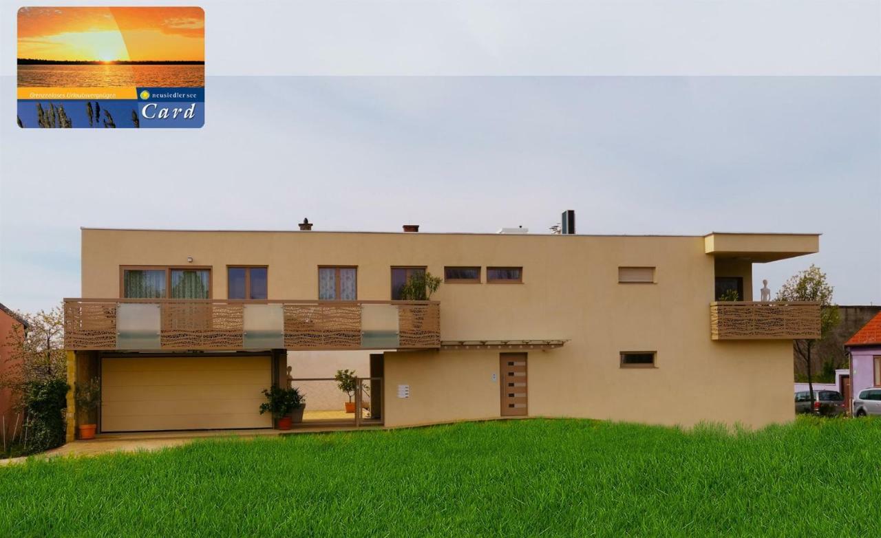 Pannonia Appartements Нойзидль-ам-Зе Экстерьер фото